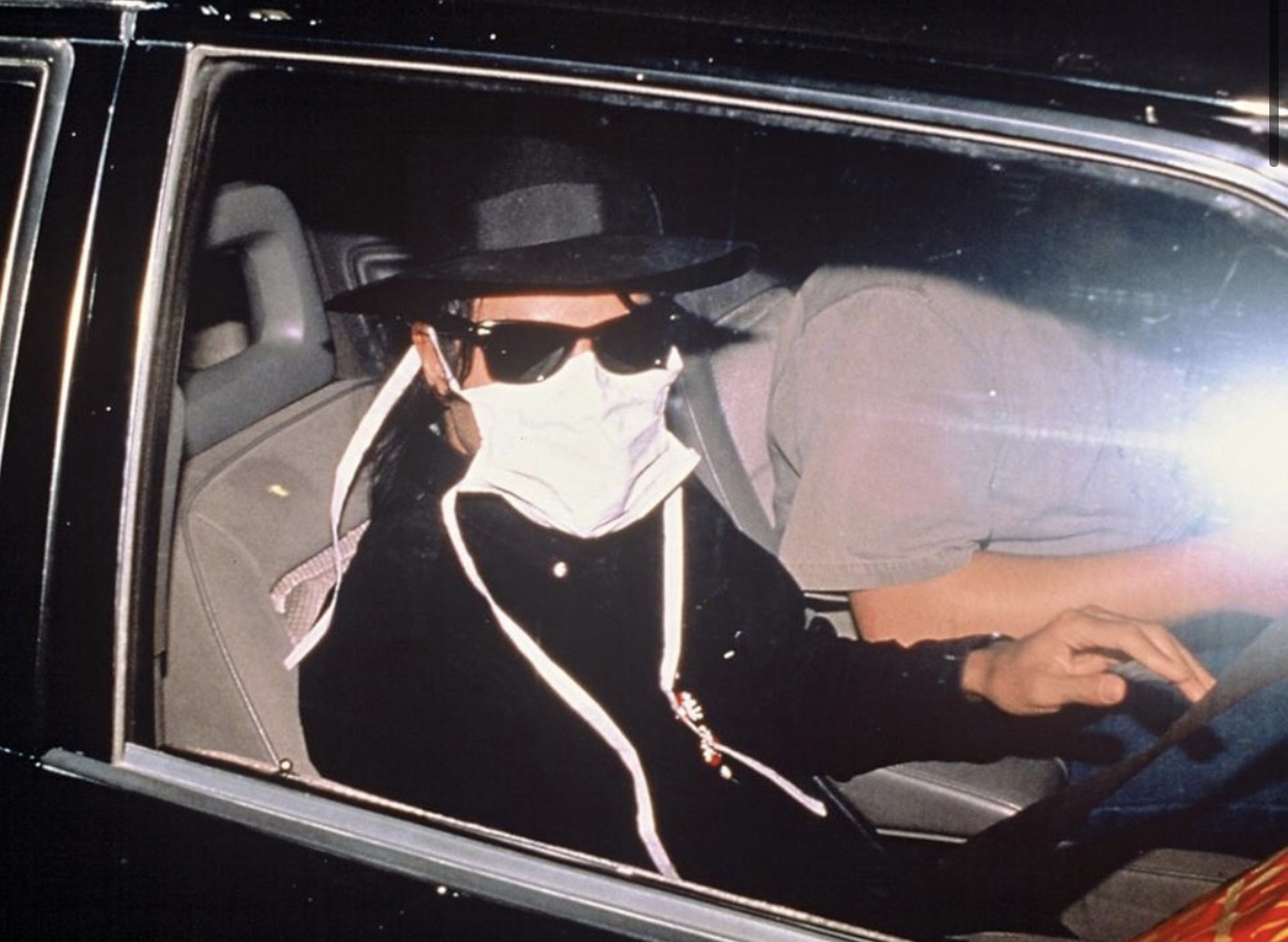 Por que Michael Jackson usava máscaras cirúrgicas? - Blog Amaury ...